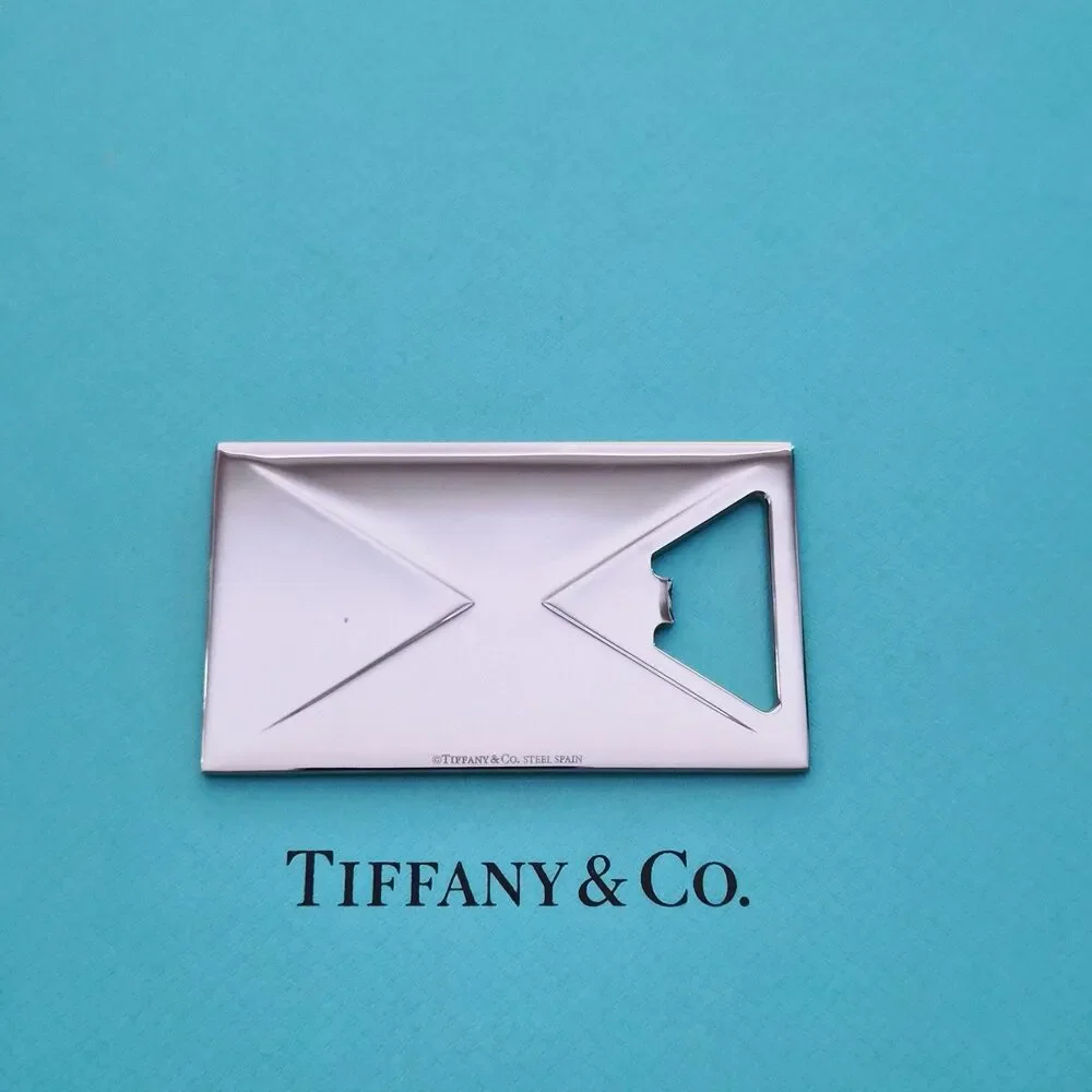Tiffany & Co. 💖 firm